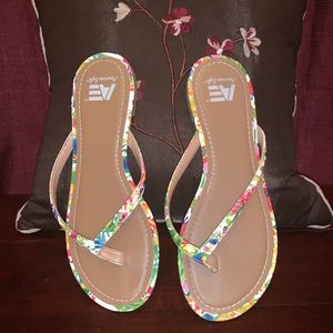 American Eagle Sandals